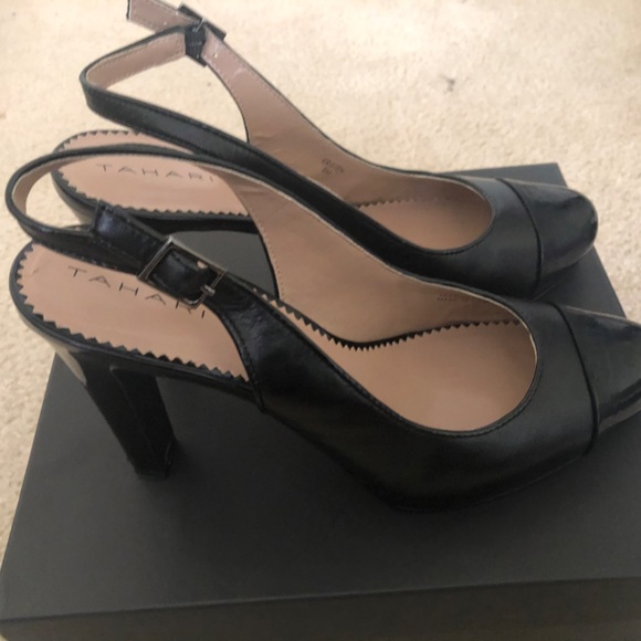Tahari Black Slingback - Picture 5 of 6